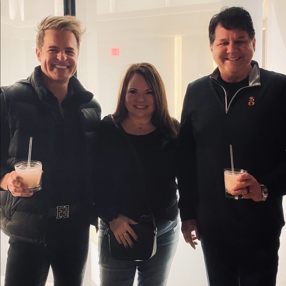 Meet your Posher, Jon - Picture 6 of 9